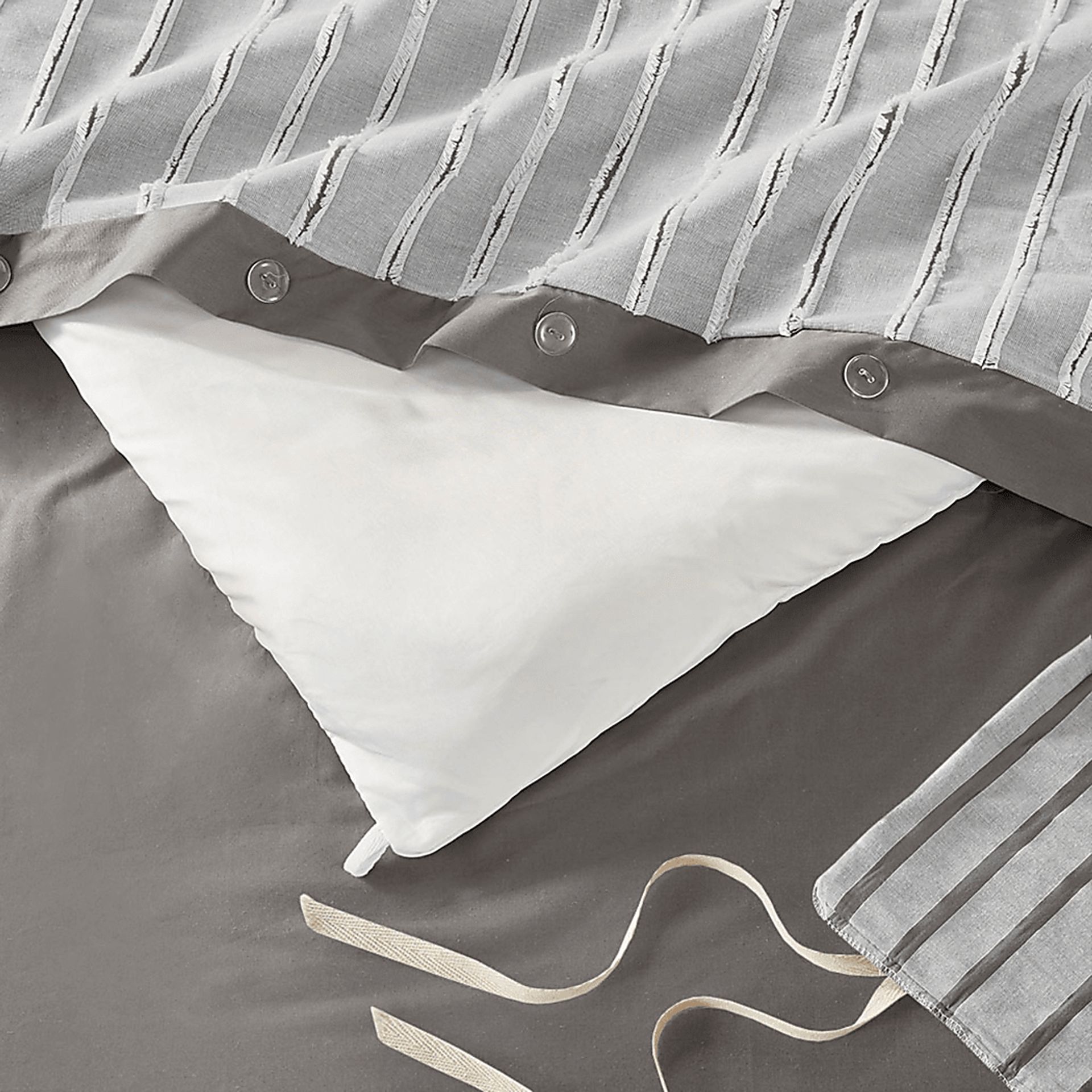 Jennix Gray Queen Comforter Set - Image 4