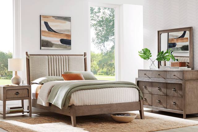 Jetty Beach Gray 7 Pc King Upholstered Bedroom - Thumbnail - Image 1