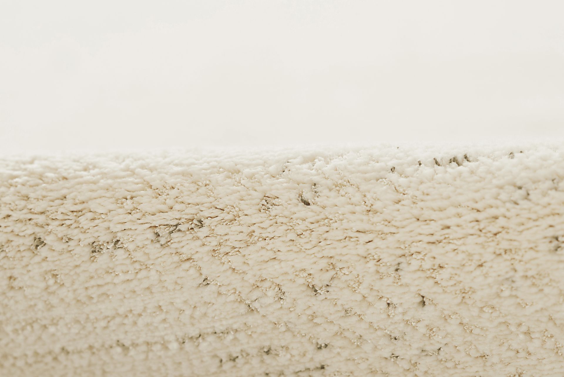 Jilleane Off-White 7'10 x 10' Rug - Image 2