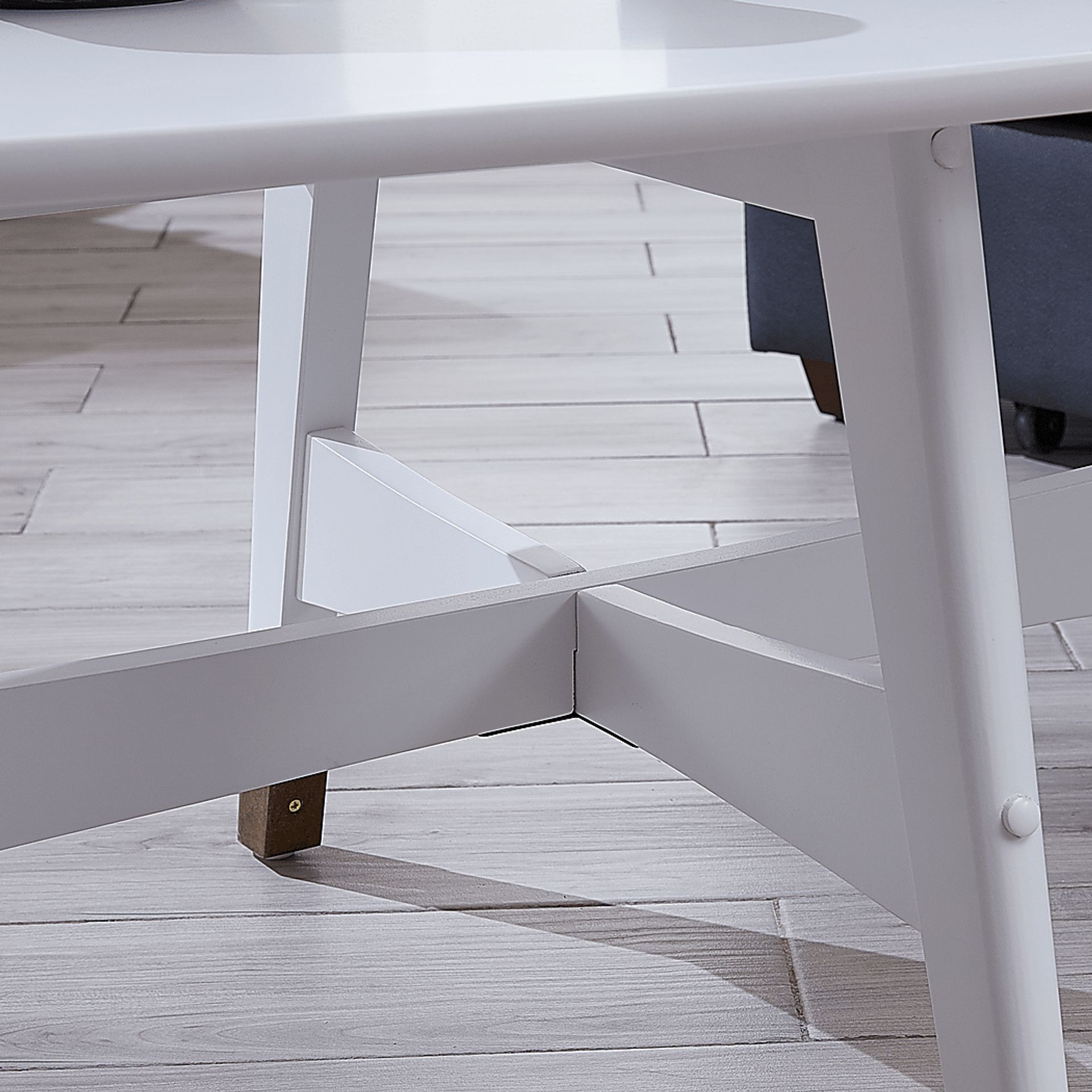 Jorine White Round Cocktail Table - Image 3