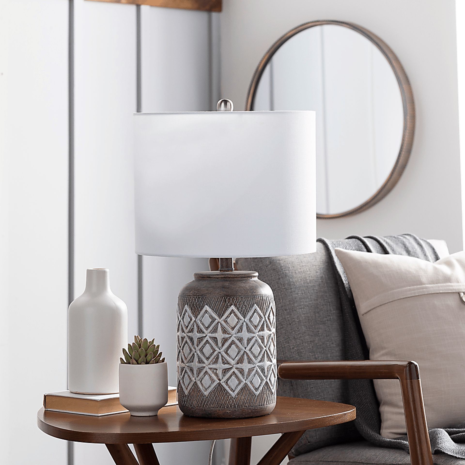 Judicial Sea Beige Lamp - Image 2