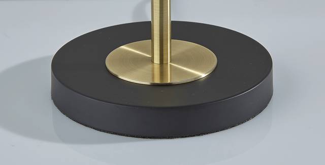 Julia Lane Brass Lamp - Thumbnail - Image 4