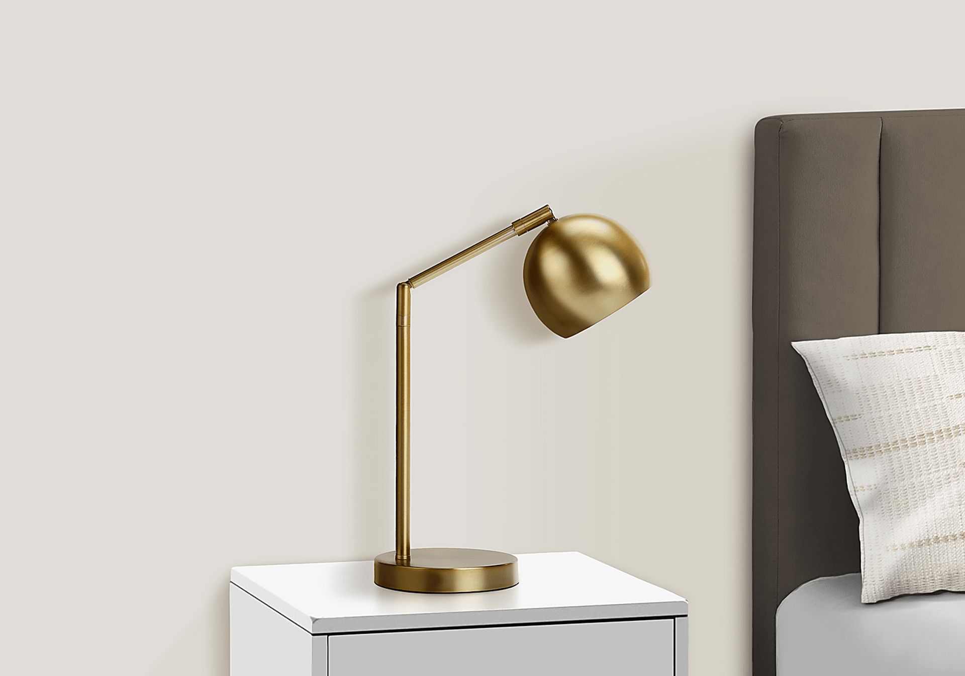 Junction Moor Gold Lamp - Image 2