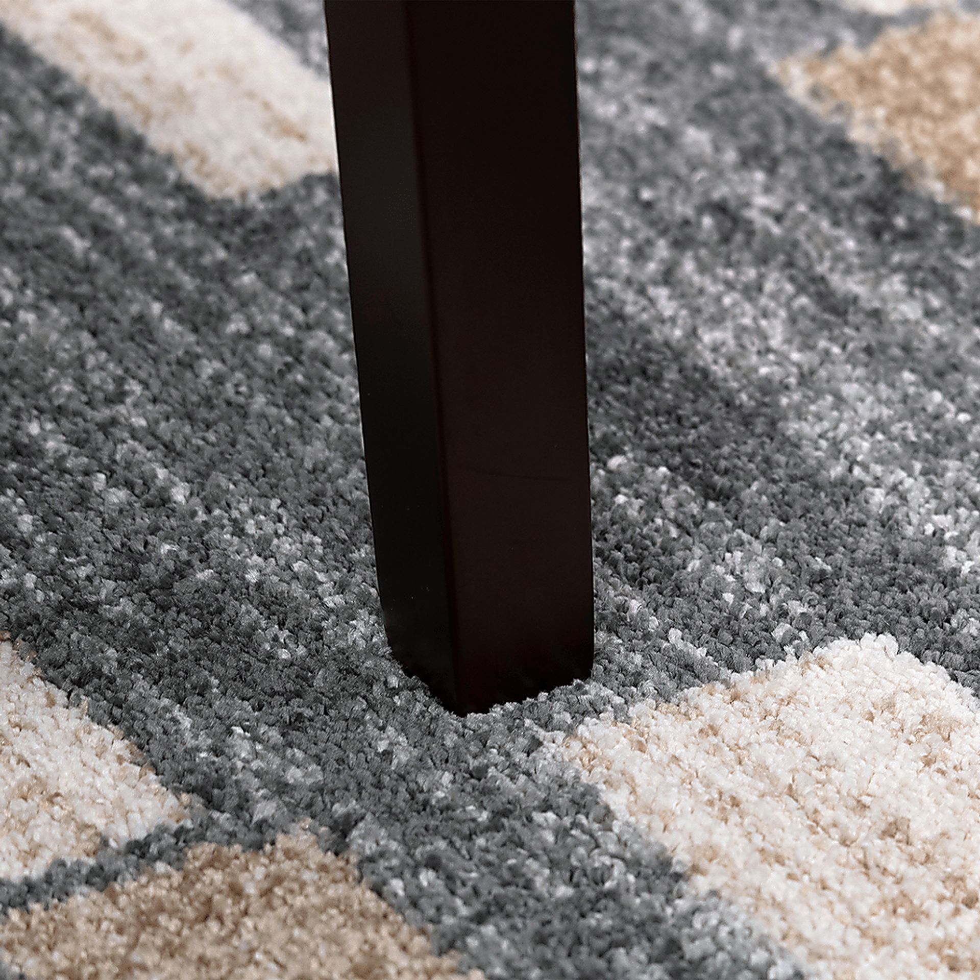 Kaede Black 5'3 x 7' Rug - Image 3