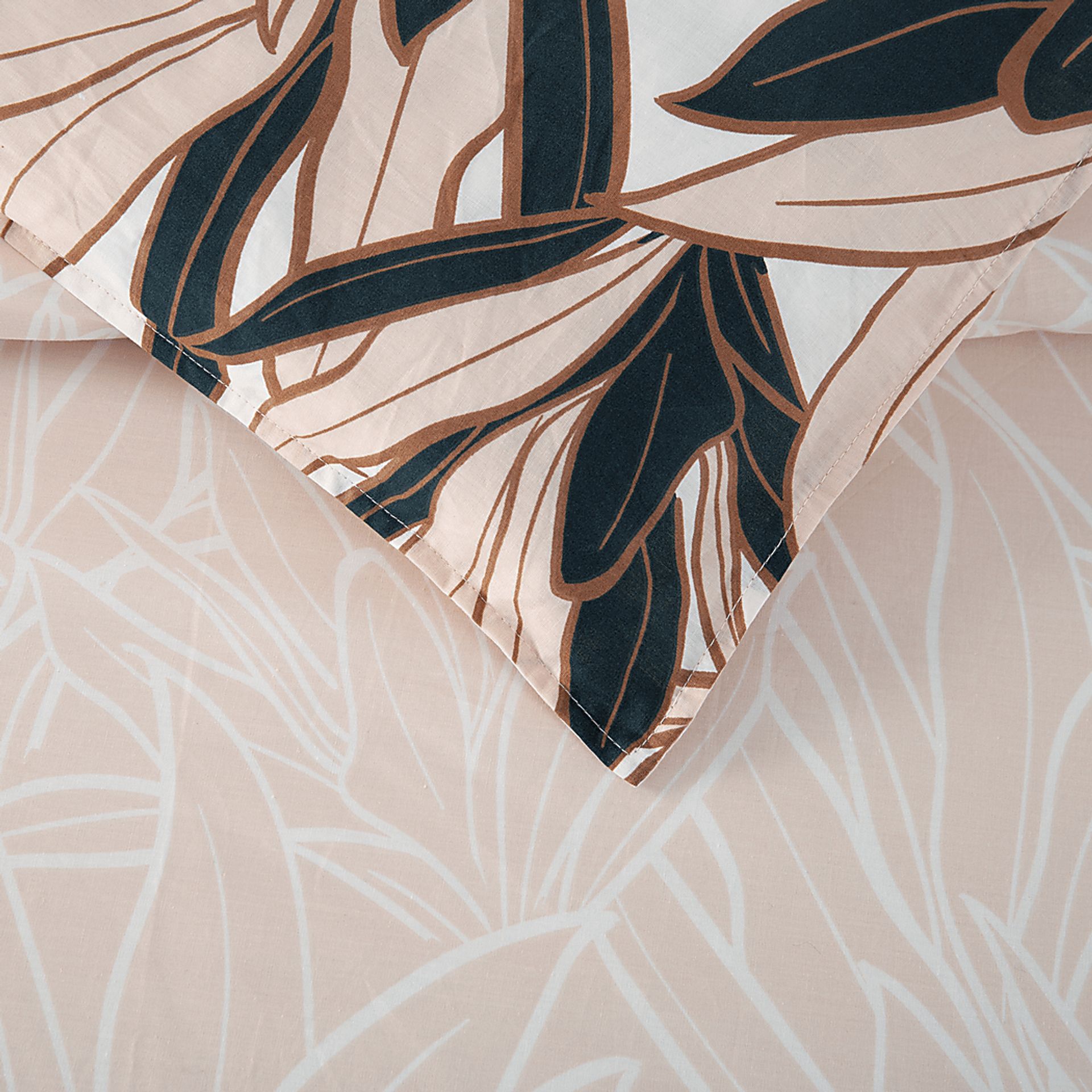 Kamerling Black 3 Pc King Duvet Set - Image 8