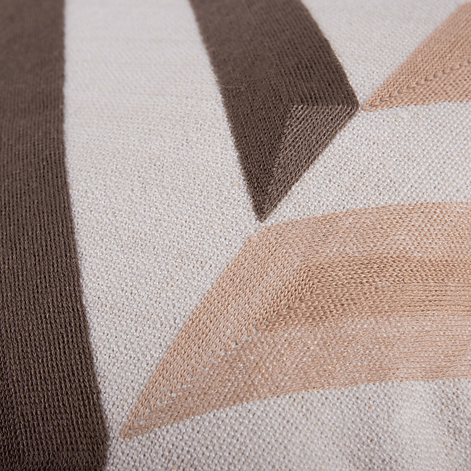 Kangur Natural Indoor/Outdoor Accent Pillow - Image 5