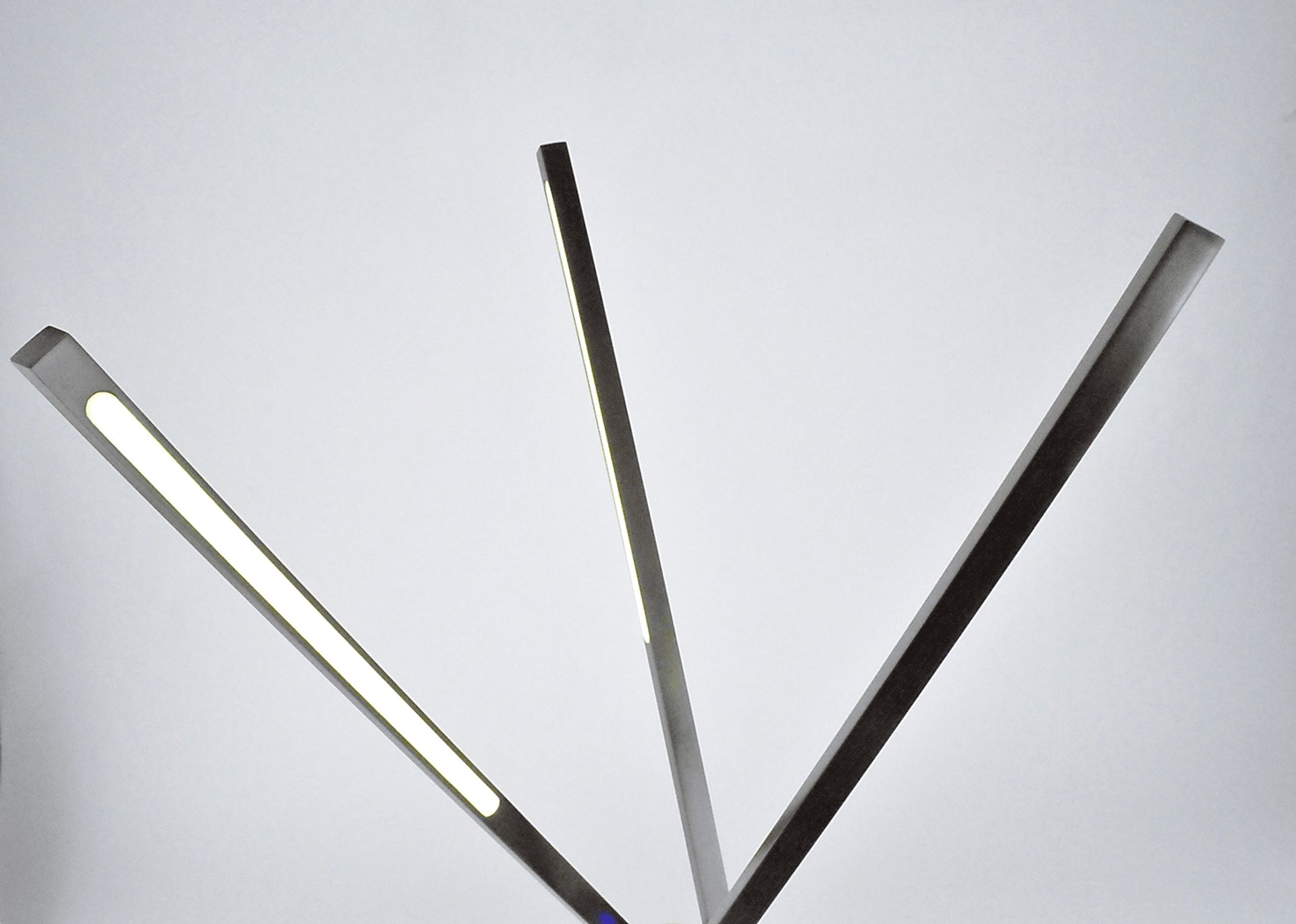 Kantz Silver Floor Lamp - Image 4