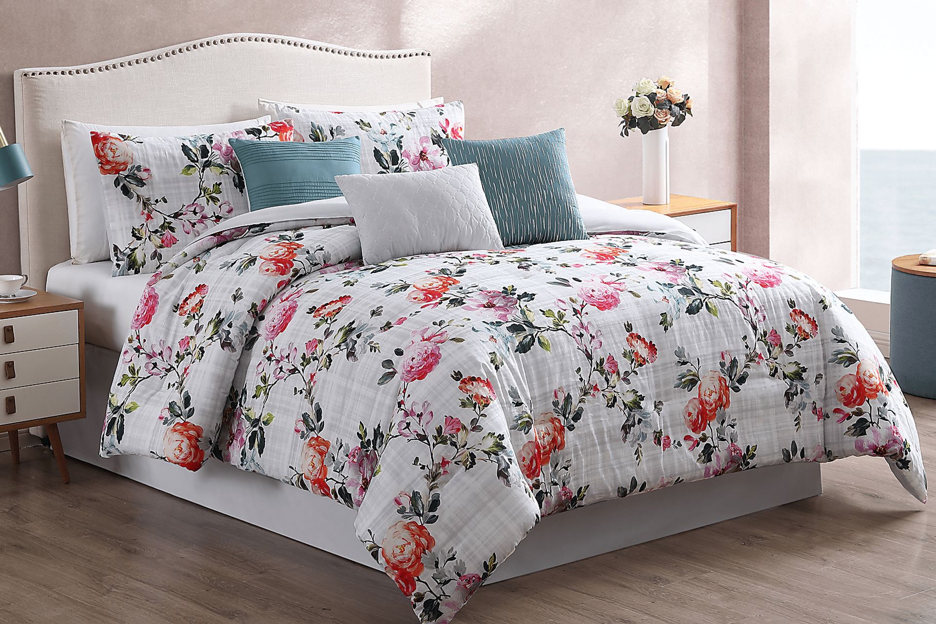 Kaphan Gray 7 Pc Queen Comforter Set - Image 1