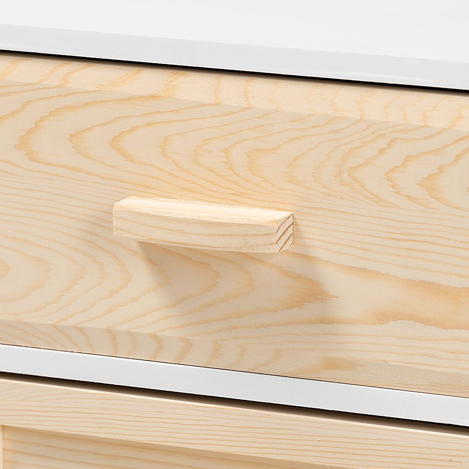 Karanne White Small Nightstand - Image 5