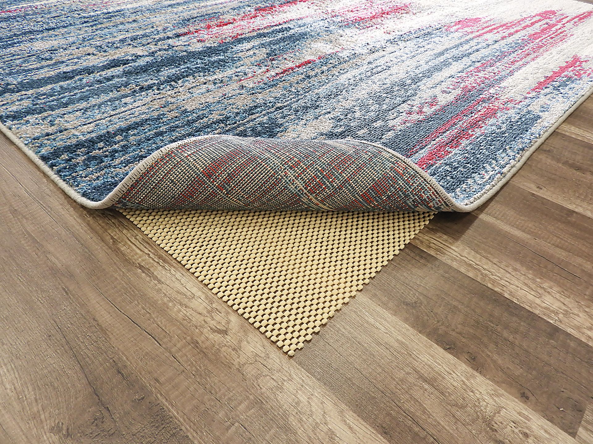 CosmoLiving By Cosmopolitan Karine Ivory 5' x 7' Rug - Image 3
