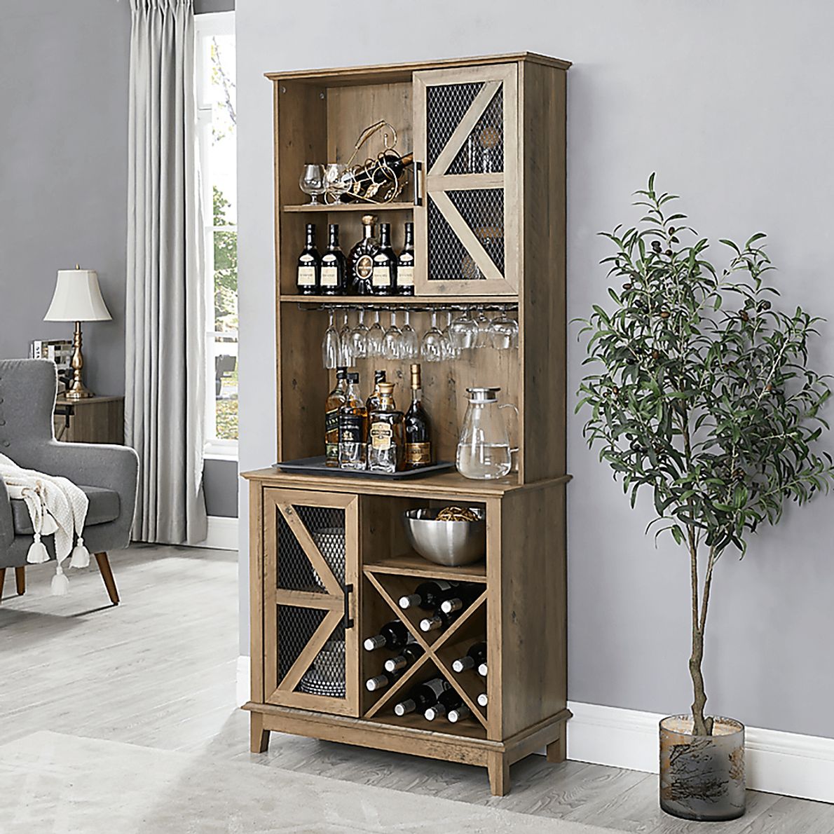 Kazia Brown Bar Cabinet - Rooms To Go