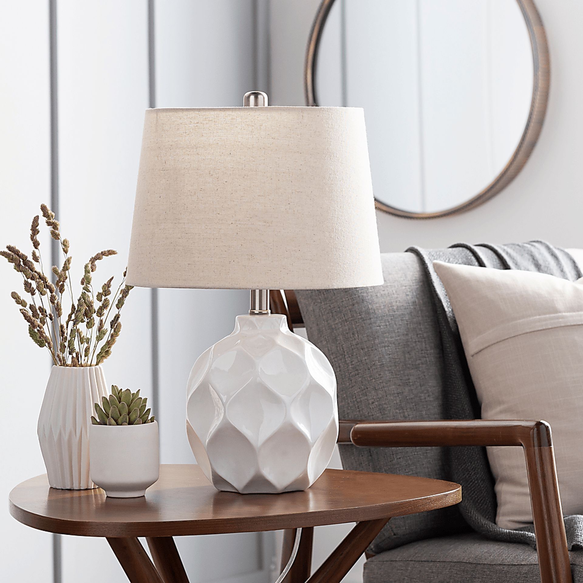 Kearny Farm White Lamp - Image 2