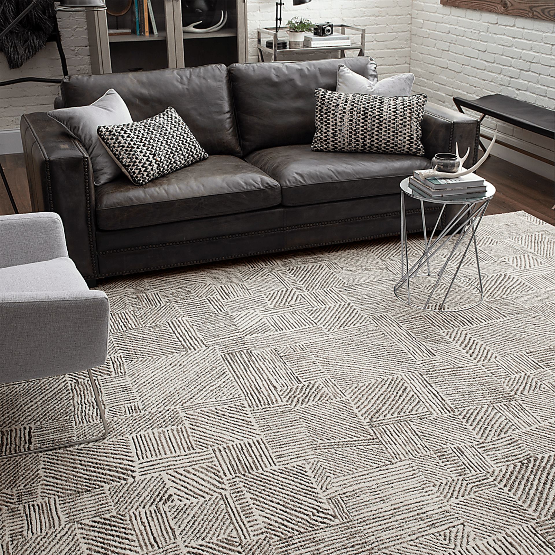 Keenbrook Silver 8' x 11' Rug - Image 3