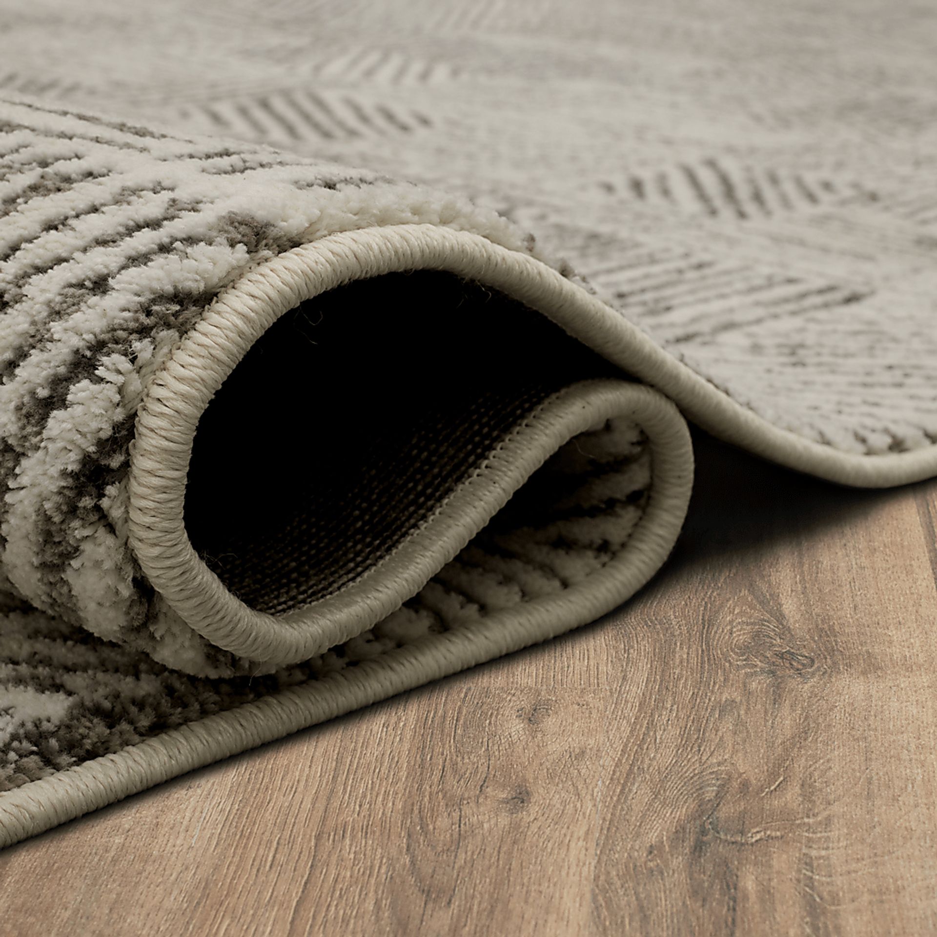 Keenbrook Silver 8' x 11' Rug - Image 5