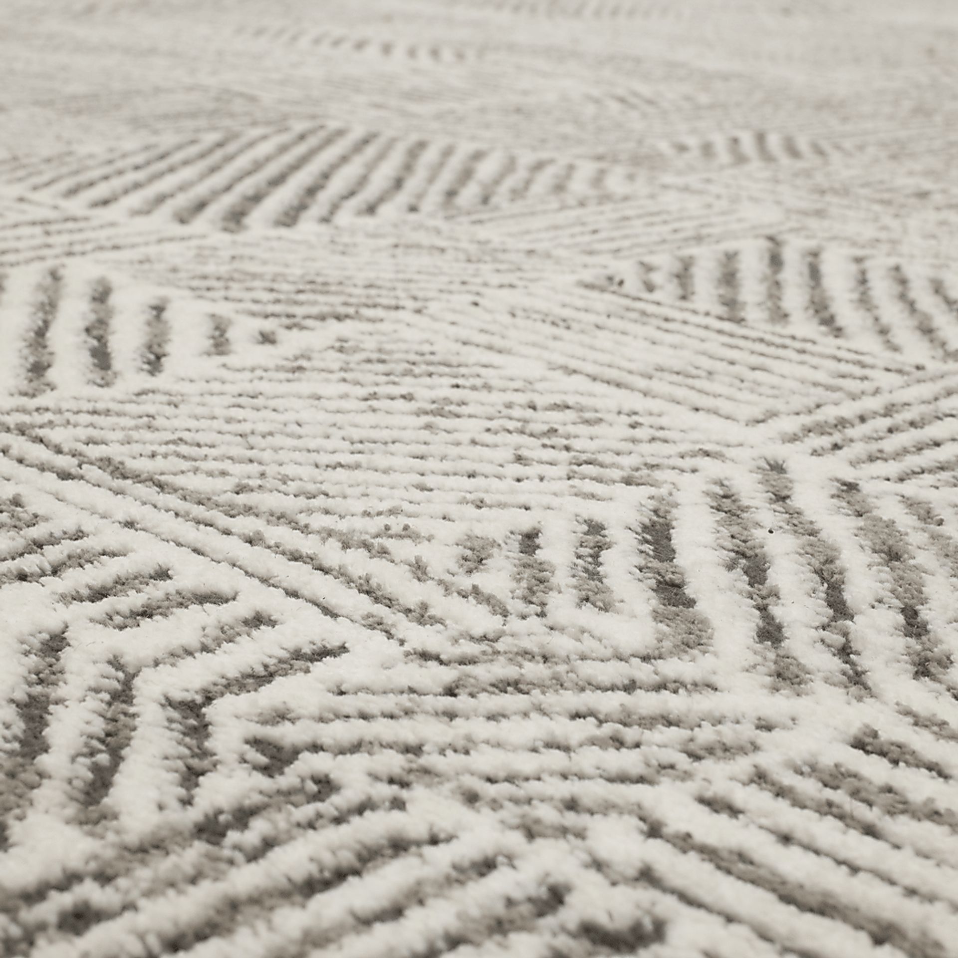 Keenbrook Silver 8' x 11' Rug - Image 7