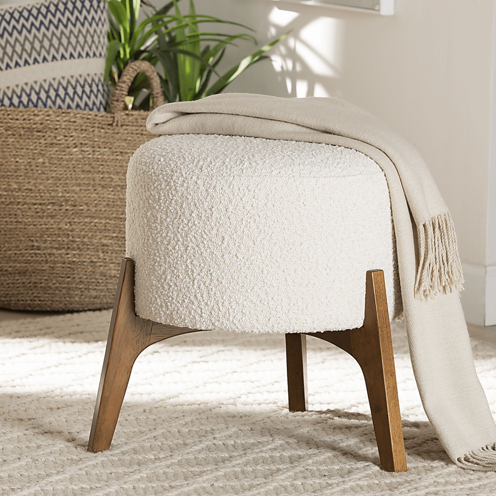 Kenelworth Cream Ottoman - Image 2
