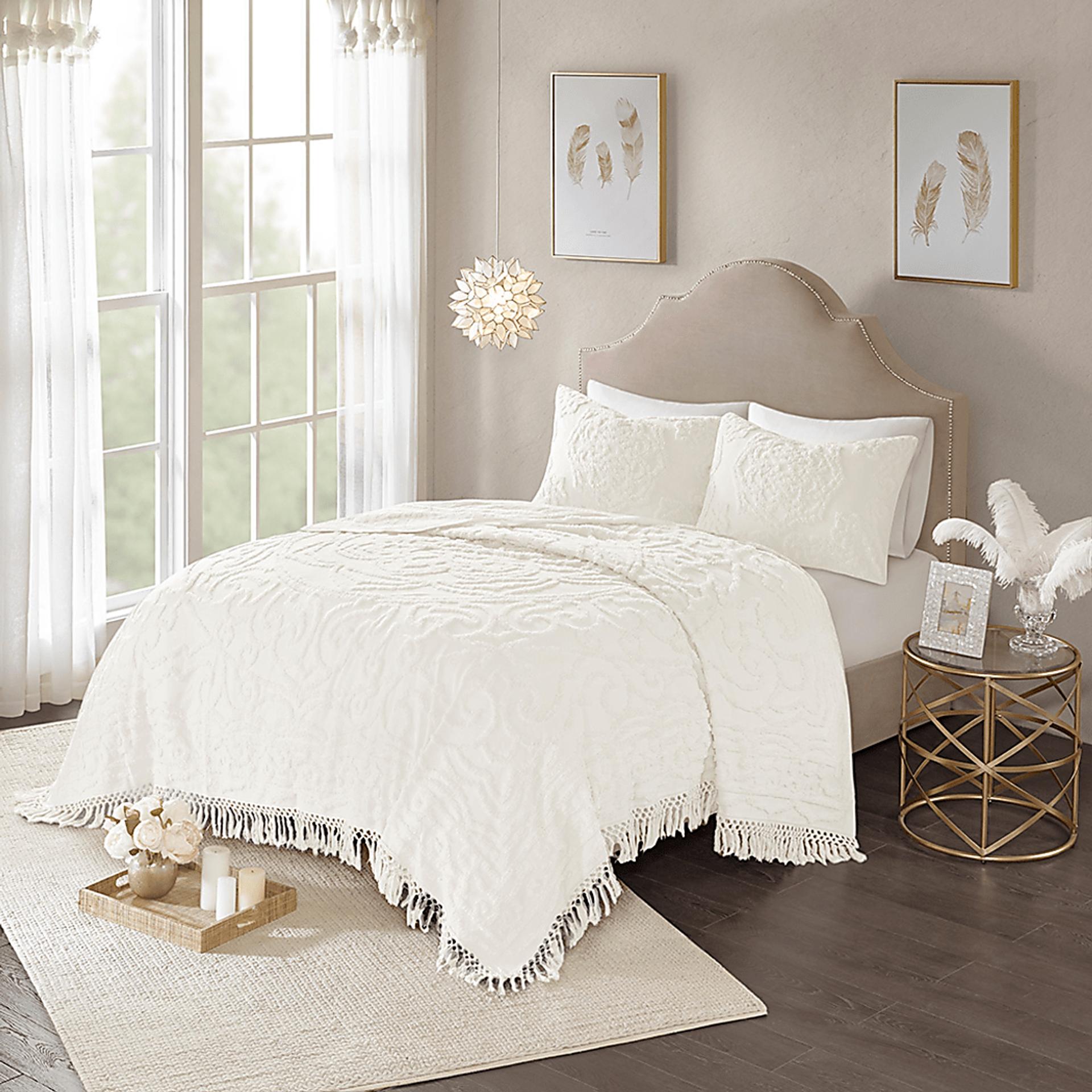 Kerlee White 3 Pc King/California King Coverlet Set