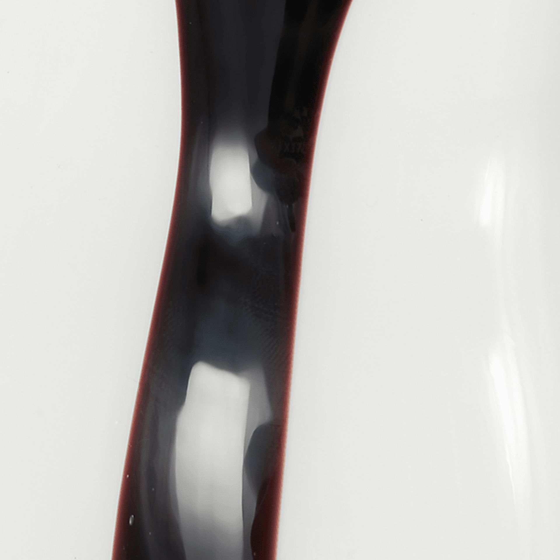 Kesol I White/Black Vase - Image 9