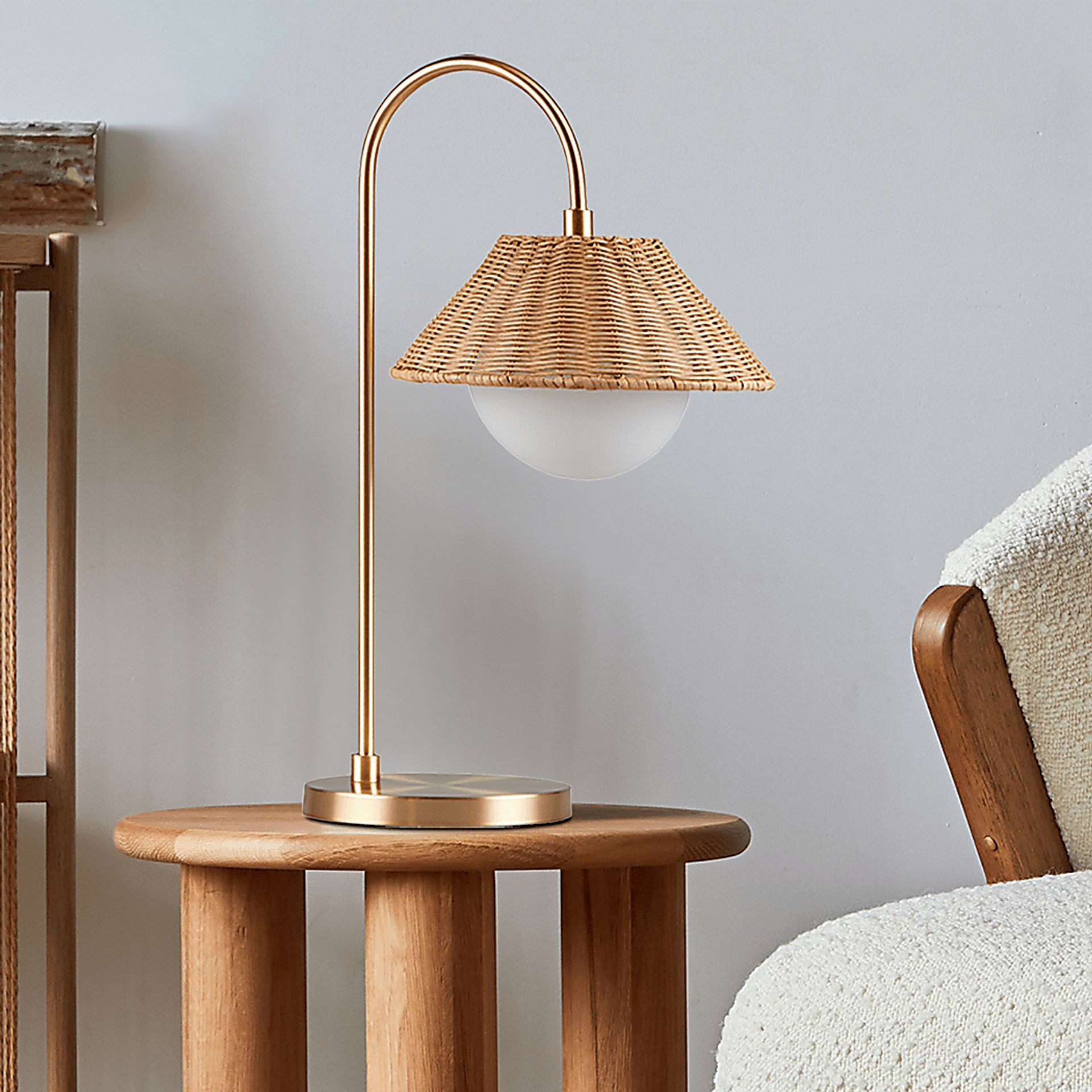 Ketay Isle Gold Lamp - Image 2
