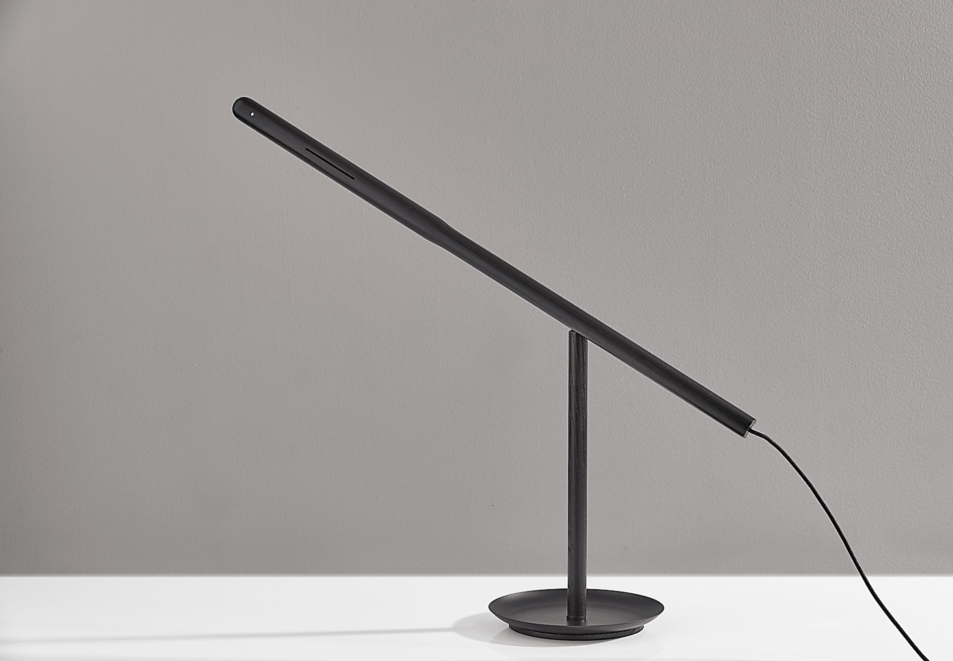 Keystone Court Black Lamp - Image 2