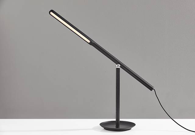 Keystone Court Black Lamp - Thumbnail - Image 3