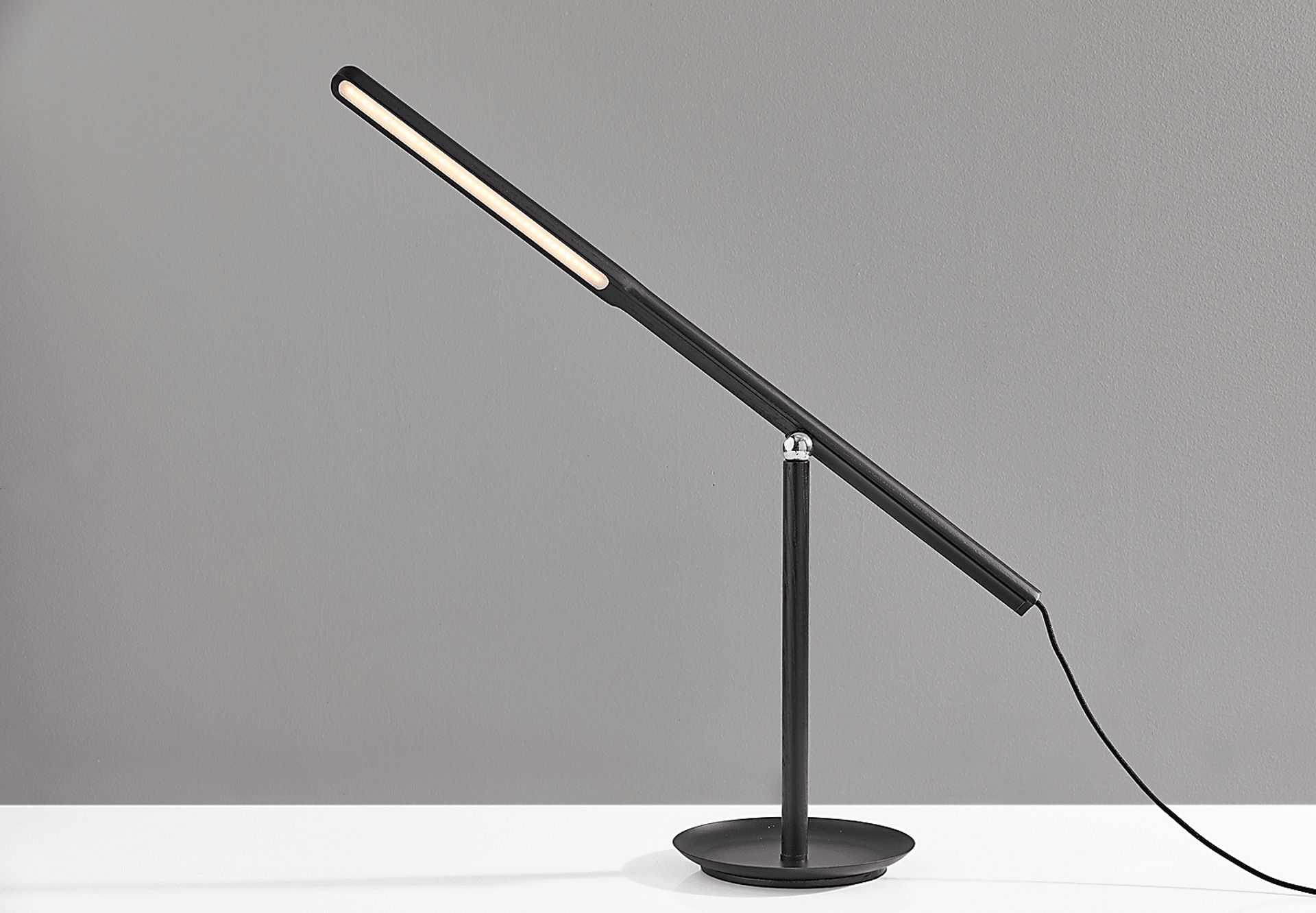 Keystone Court Black Lamp - Image 3