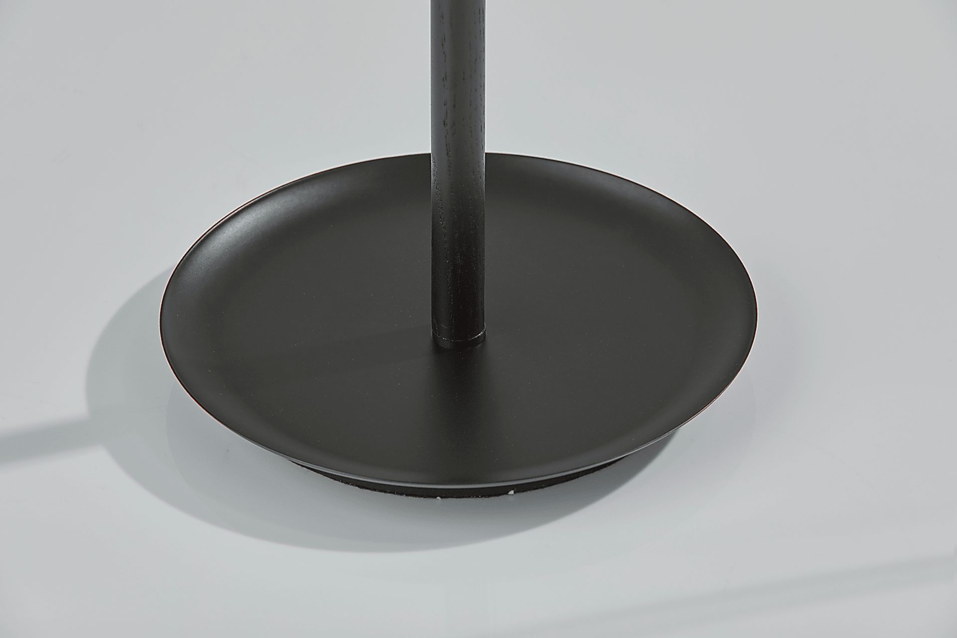 Keystone Court Black Lamp - Image 6