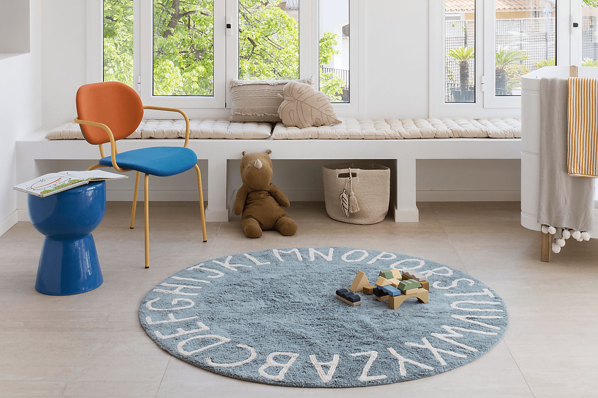 Kids ABCs Blue 5' Machine Washable Round Rug - Image 2