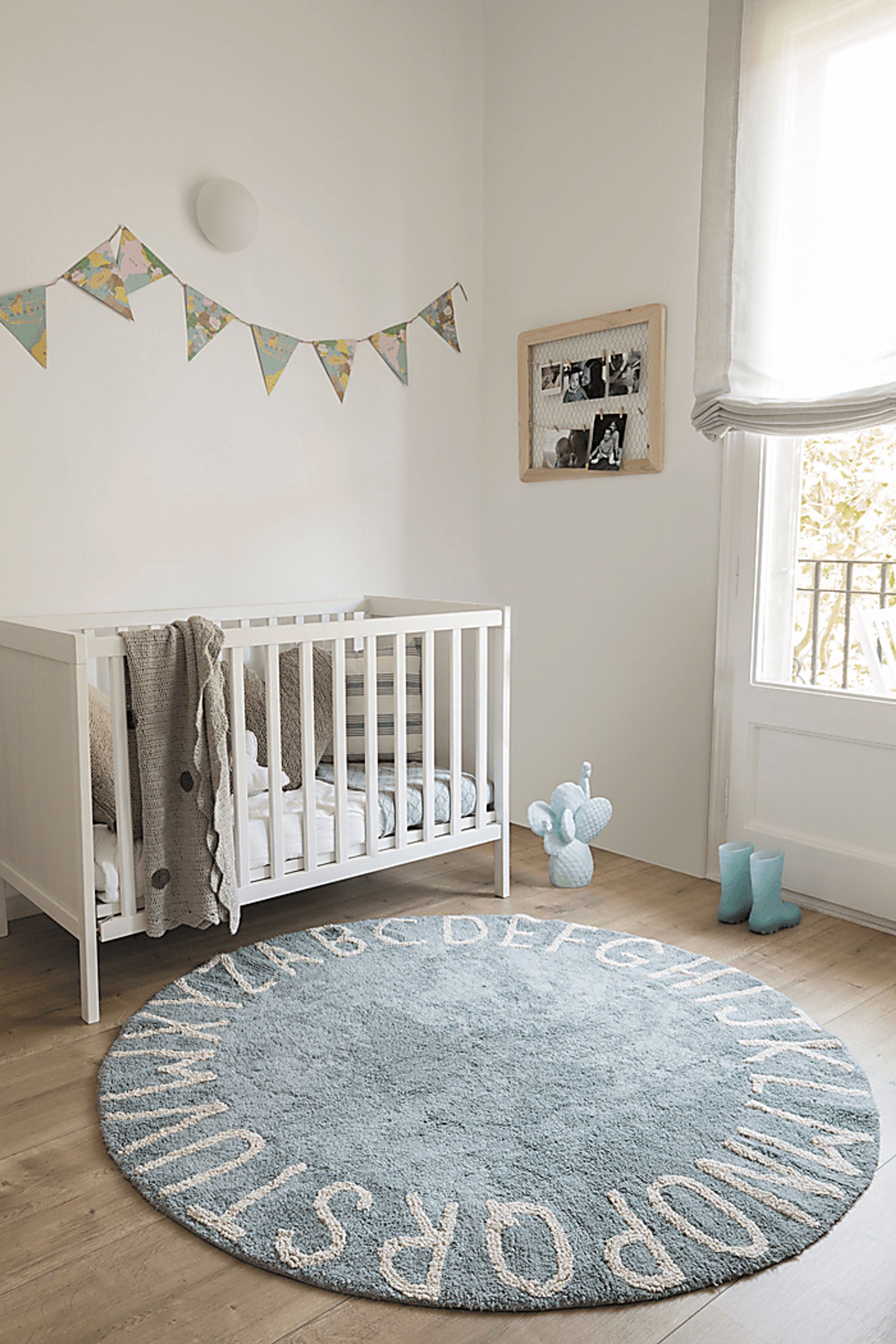 Kids ABCs Blue 5' Machine Washable Round Rug - Image 3