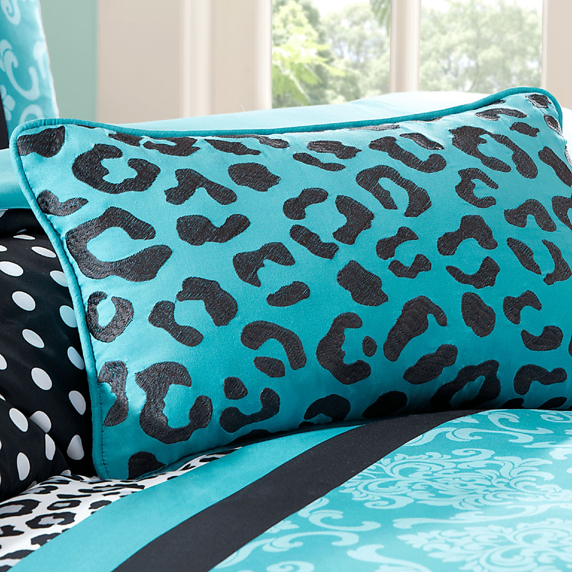 Kids Adrastea Teal Twin Comforter Set - Image 6