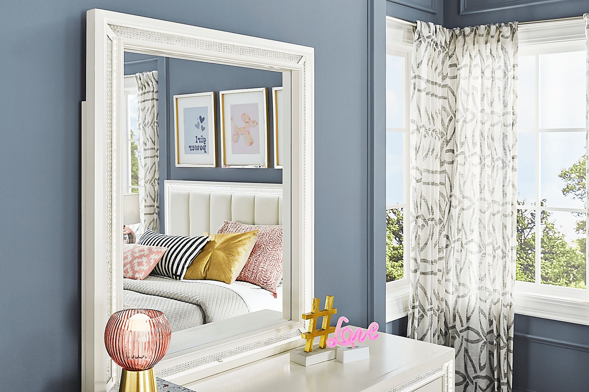 Kids Alyssa White Full Lighted Bedroom - Image 14