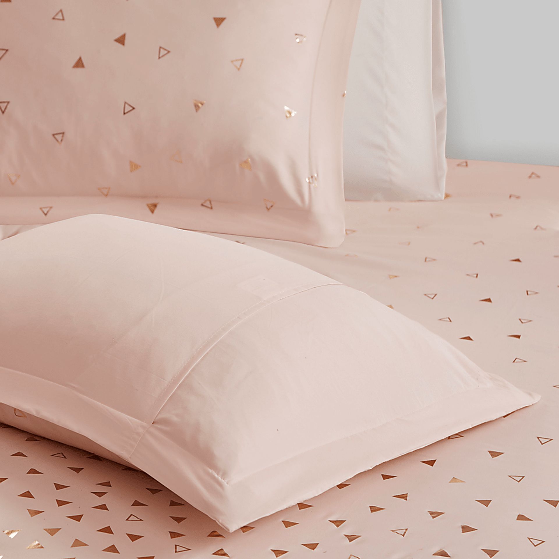 Kids Amedee Blush 5 Pc Full/Queen Comforter Set - Image 5