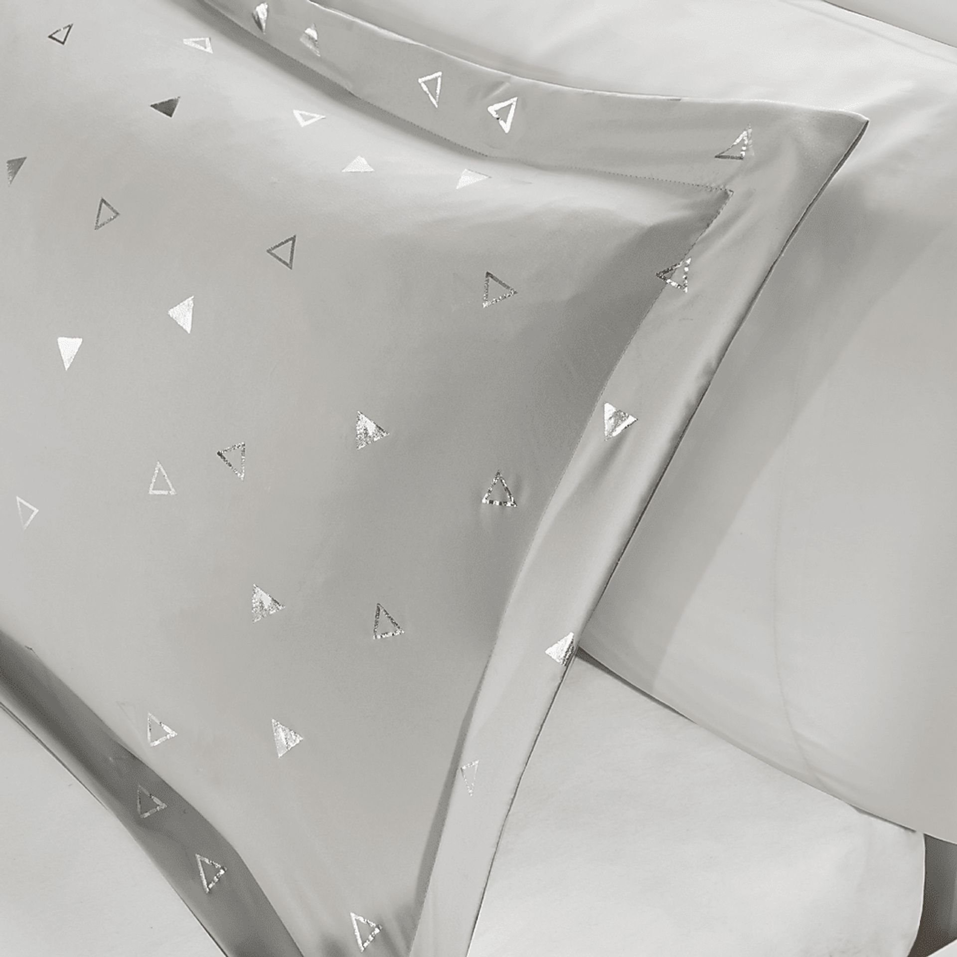Kids Amedee Gray Twin Comforter Set - Image 4