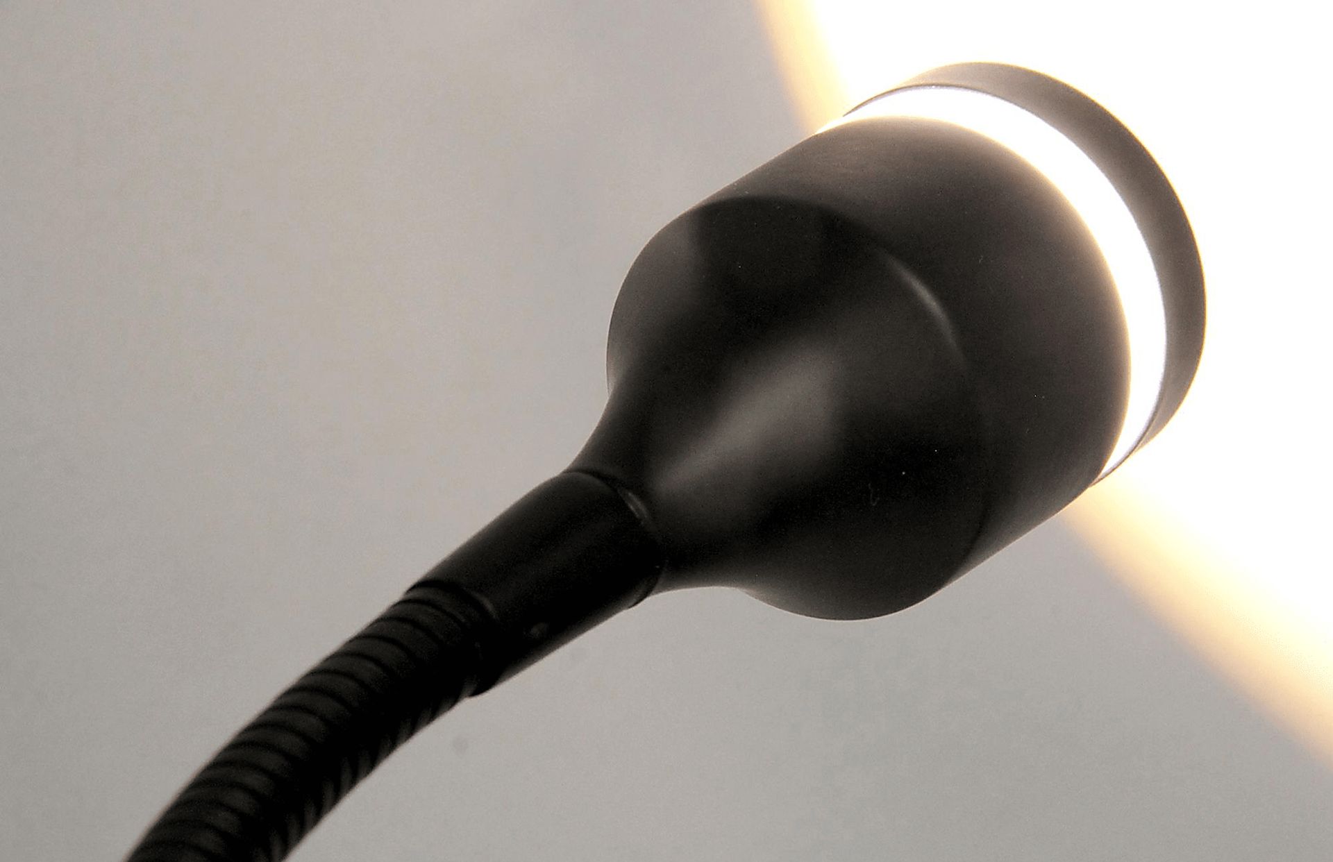 Kids Andriano Black Table Lamp - Image 2