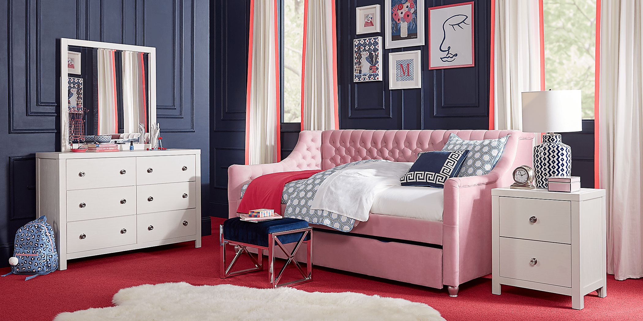 Kids Barringer Place White 5 Pc Bedroom with Alena Upholstered Daybed