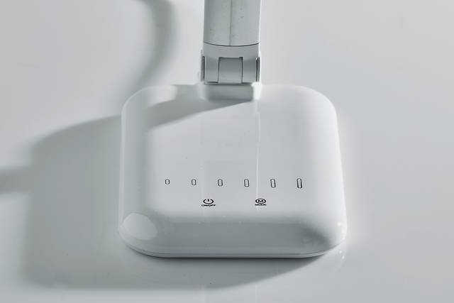 Kids Beadle White Table Lamp - Thumbnail - Image 5