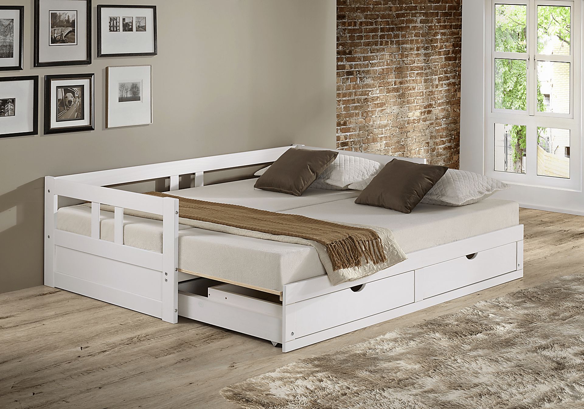 Kids Brigan White Twin Extending Day Bed - Image 4