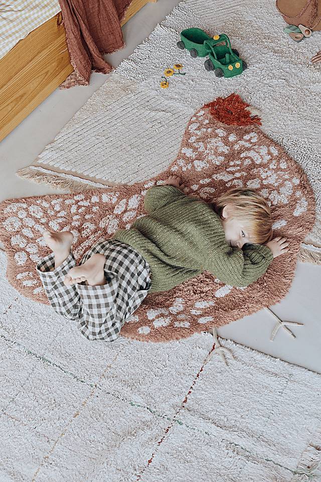 Kids Brown 3'3 x 3'7 Chicken Rug - Thumbnail - Image 2