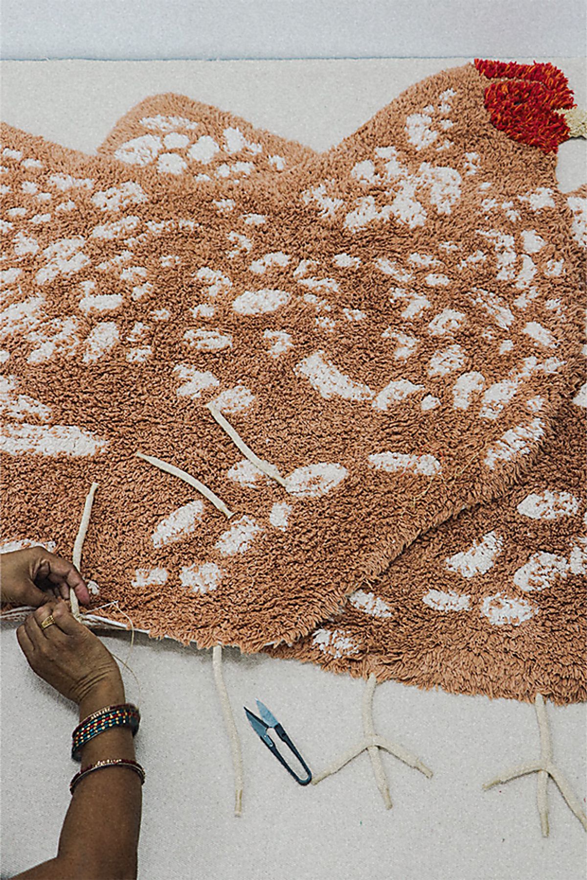 Chicken Rug Brown | Rooms to Go