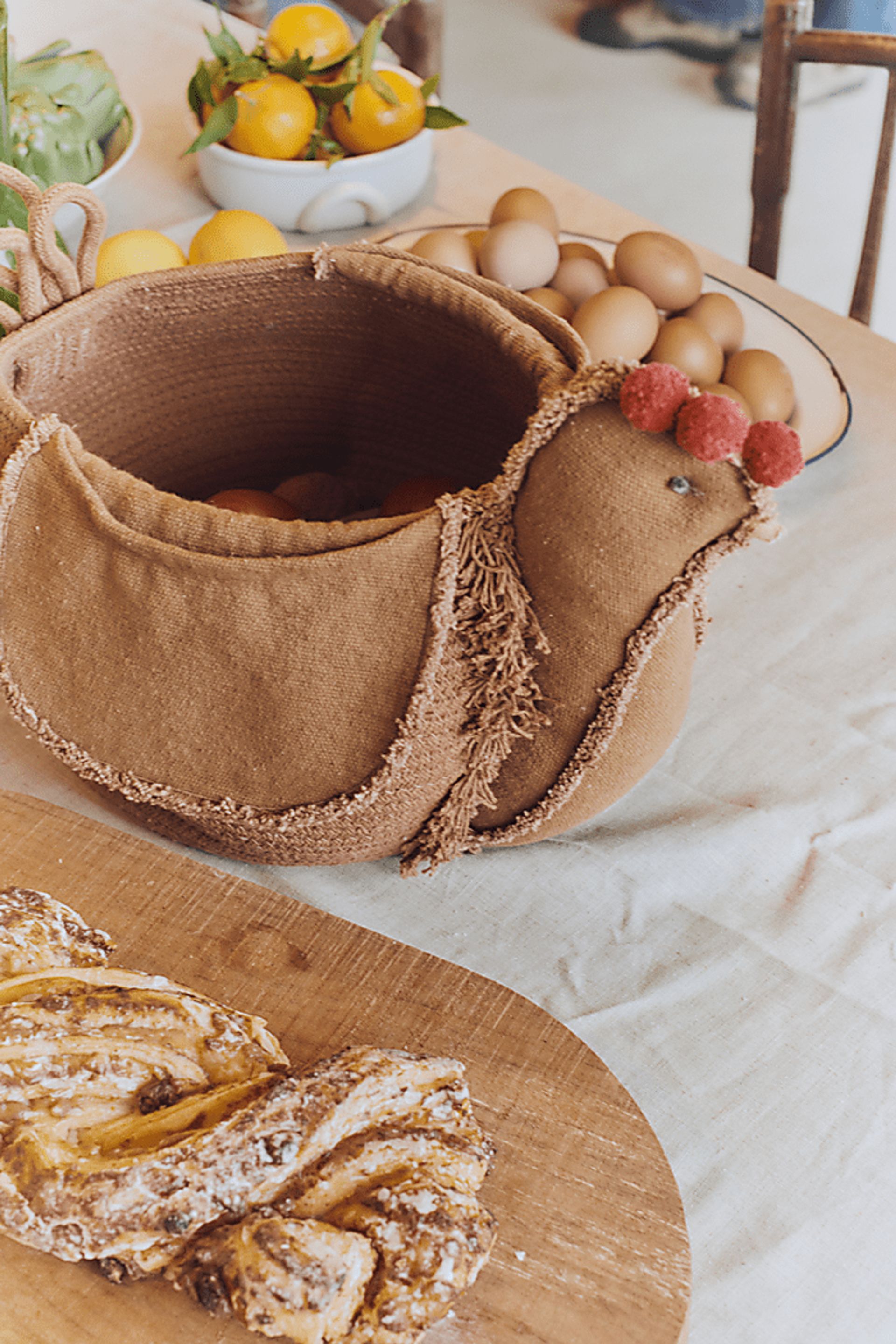 Kids Brown Chicken Basket - Image 4