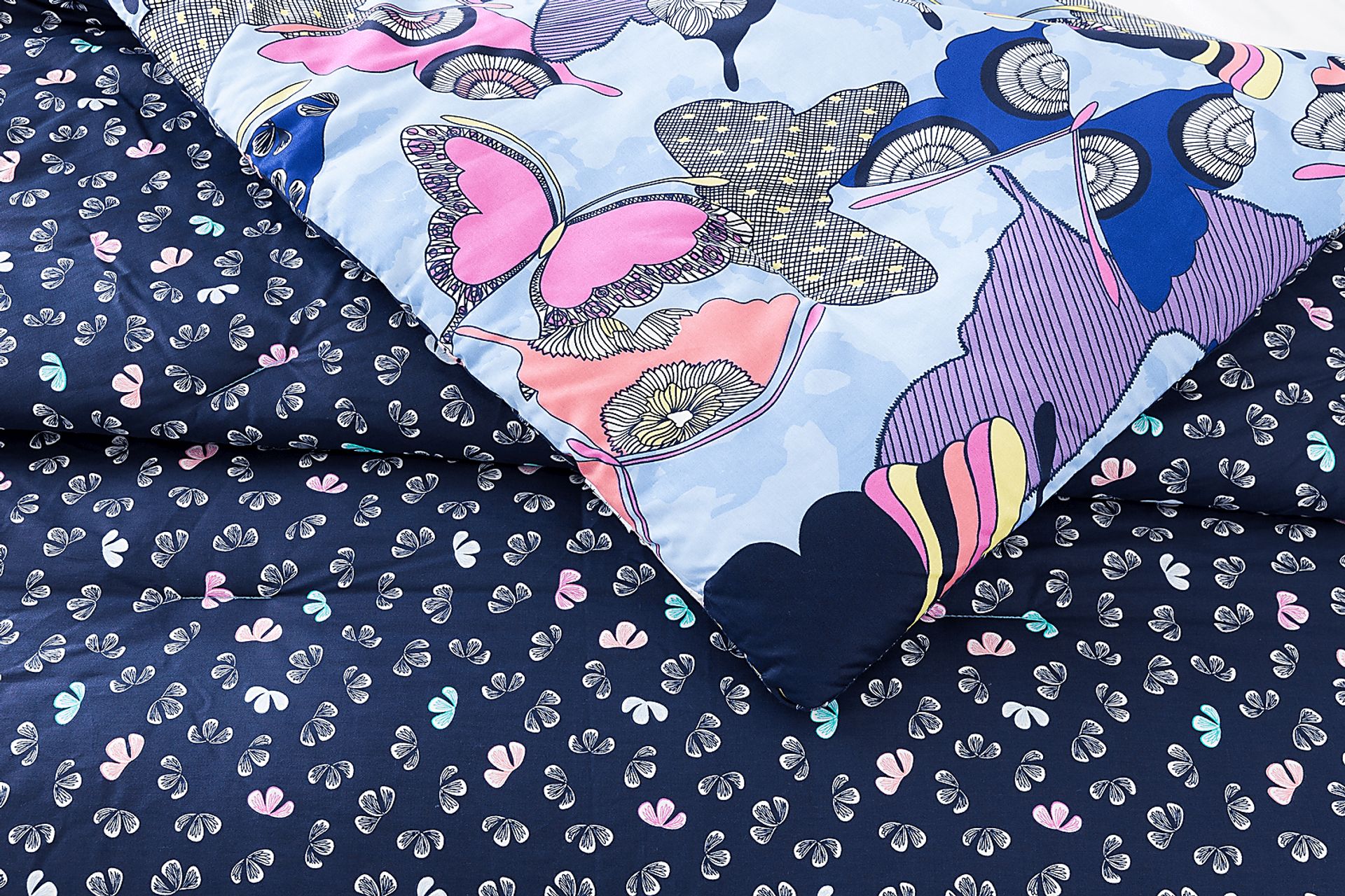 Kids Butterfly Collage Blue 2 Pc Twin/Twin XL Comforter Set - Image 2