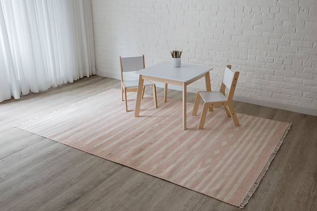 Kids Calm Pastel Pink 5' x 7'6 Rug - Thumbnail - Image 7