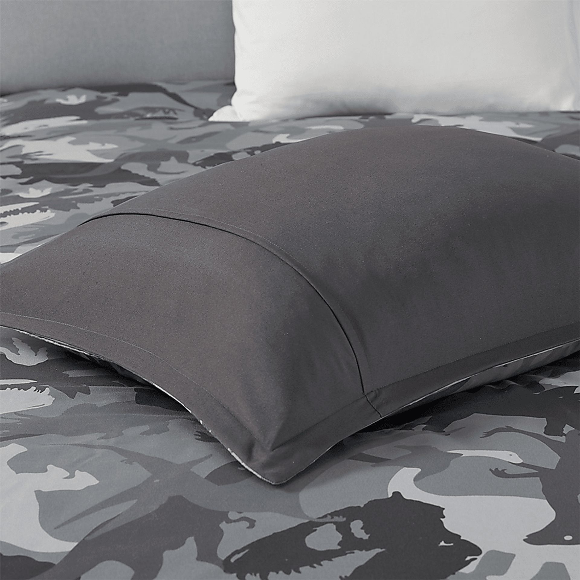 Kids Camo Dino Gray 3 Pc Twin Comforter Set - Image 9