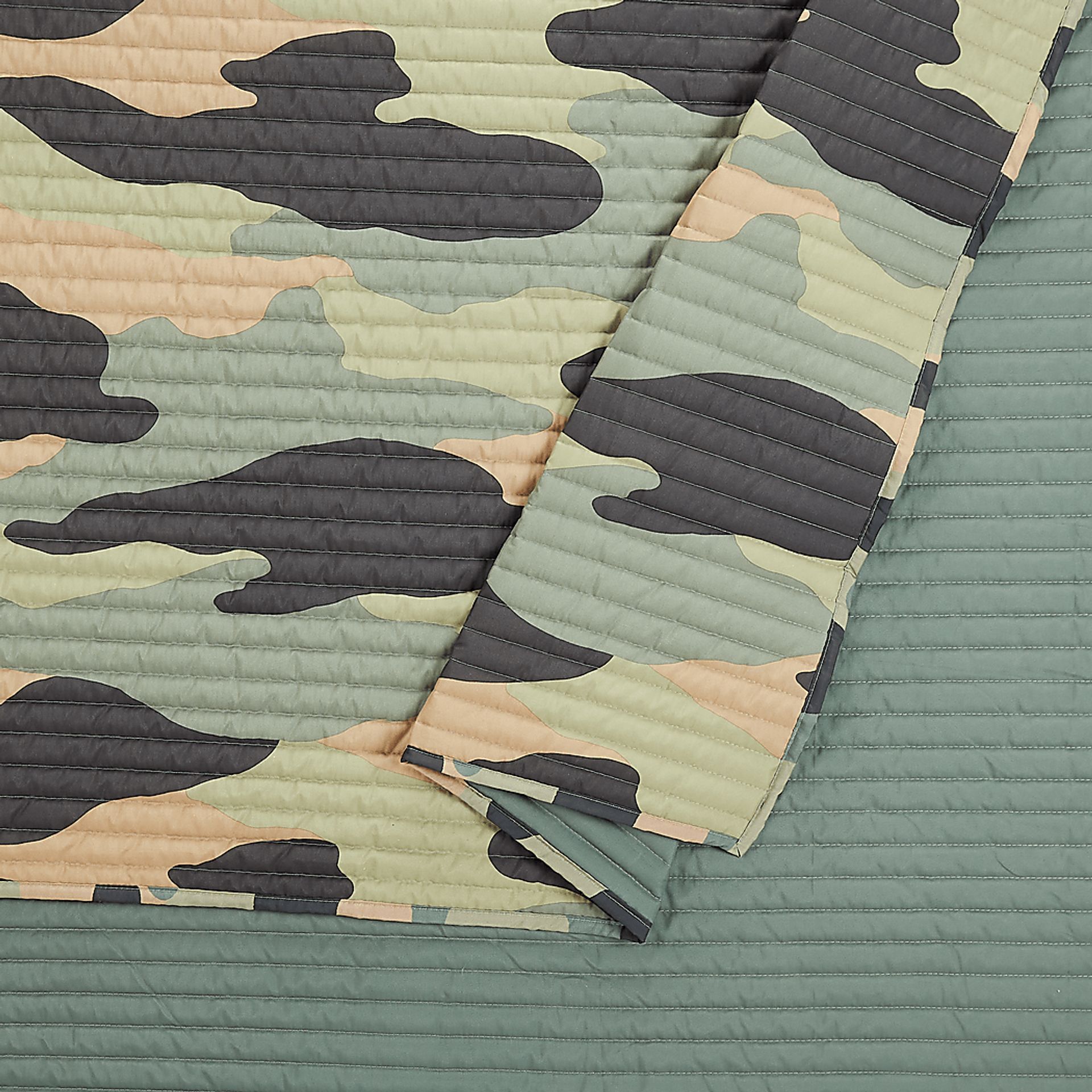 Kids Camohunt Green Full/Queen Quilt Set - Image 5