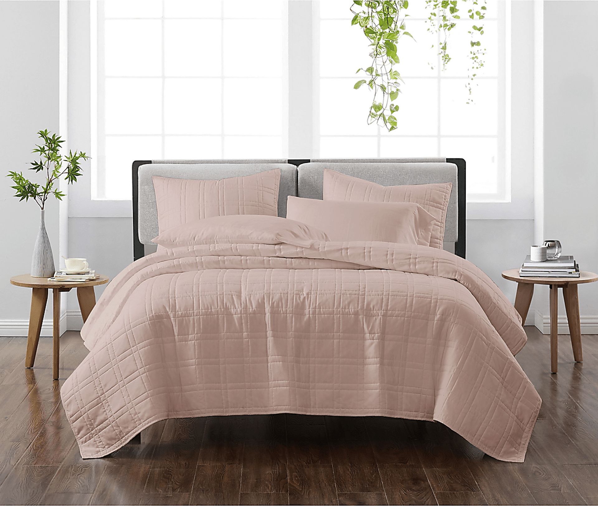 Kids Candy Colors Blush Twin Quilt Set - Image 1