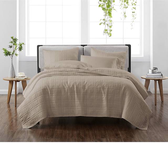 Kids Candy Colors Khaki Full/Queen Quilt Set - Thumbnail - Image 1