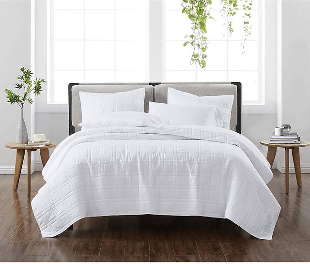 Kids Candy Colors White Twin Quilt Set - Thumbnail - Image 1
