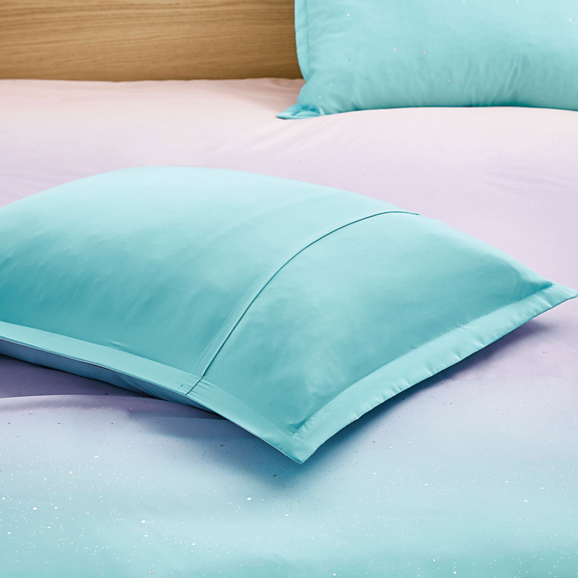 Kids Candy Ombre Aqua Full/Queen Comforter Set - Image 6