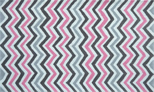 Kids Chevron Party Pink 2'8 x 4'8 Rug - Thumbnail - Image 1