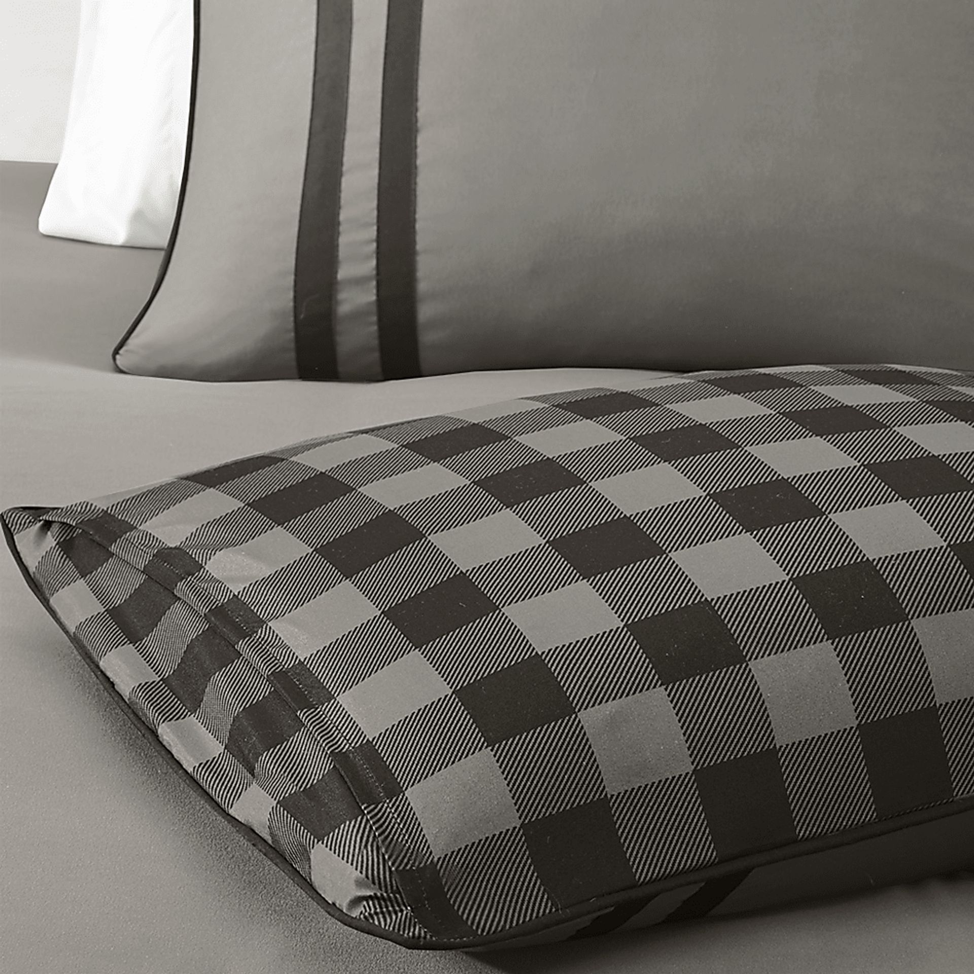 Kids Classic Checks Gray 2 Pc Twin XL Comforter Set - Image 8